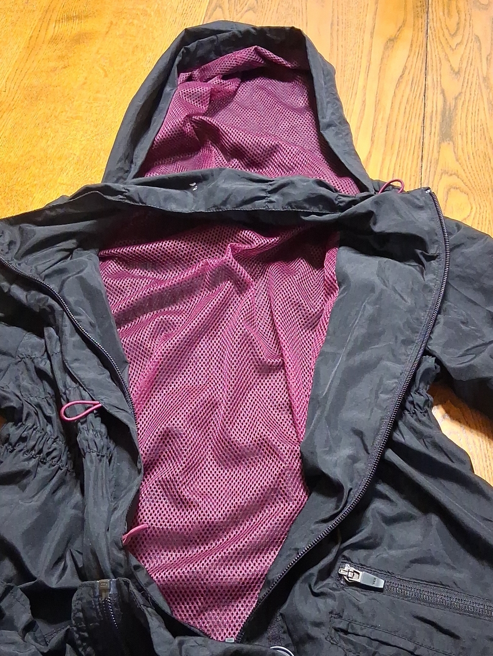ATHLETA Jacket Womens S / M ?? BLACK Preowned Coat HOOD Exercise Workout - Picture 5 of 10